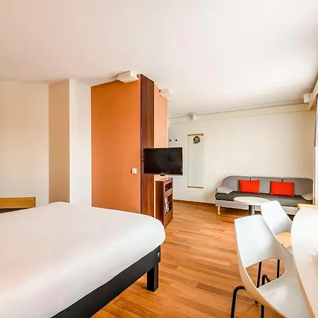 Hotel Ibis Stare Warschau