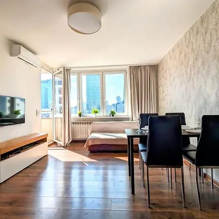 Apartament 2-rm. Skyline View. Center. *