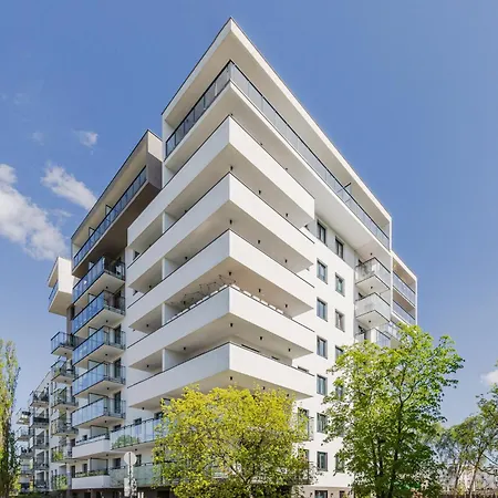 Superapart Kierbedzia 아파트 *