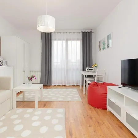 Wola Oasis - Cosy Near Metro Station