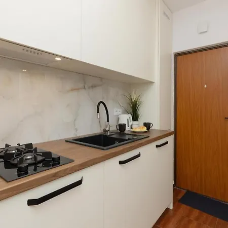 Apartament Wola Oasis - Cosy Near Metro Station Warszawa