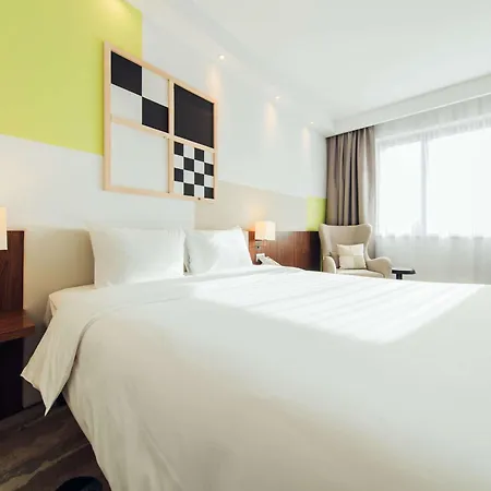 Ibis Styles Airport 3*