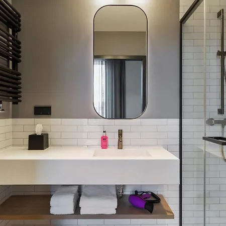 Moxy Praga Hotel
