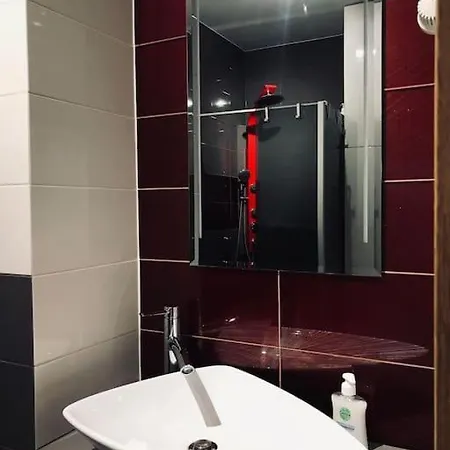 Apartmán Nowoczesny Na Pradze *