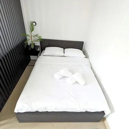 Relax Centrum Lux Mattress-bath-netflix 아파트 바르샤바