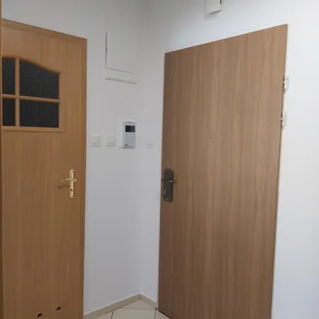 Apartament, 2 Pokoje, Stacja Metra Kabaty, Ursynow Apartment *