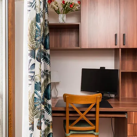 Apartment Park Mirowski Standard *