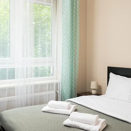 Aleja Krakowska Homely Appartement