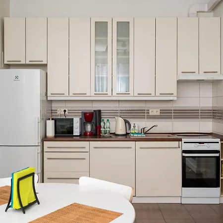 Aleja Krakowska Homely Appartement *