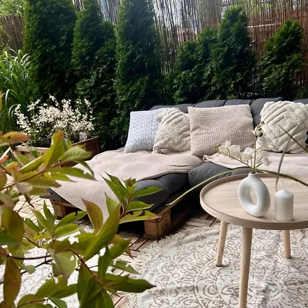 Botanical Escape Apartment Warschau