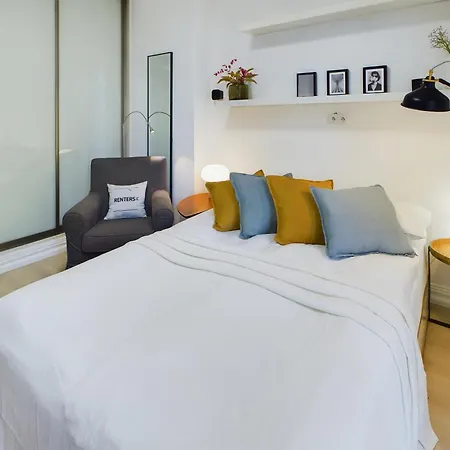 Comfortable For 2 People With Bathtub And Balcony In By Renters * 바르샤바