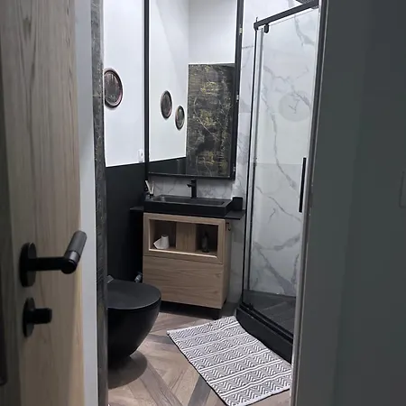 ,wifi ,one Bedroom, Centr