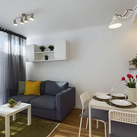 Apartment Centrum Warszawy Piekne Dla 3 Osob By Rent Like Warsaw