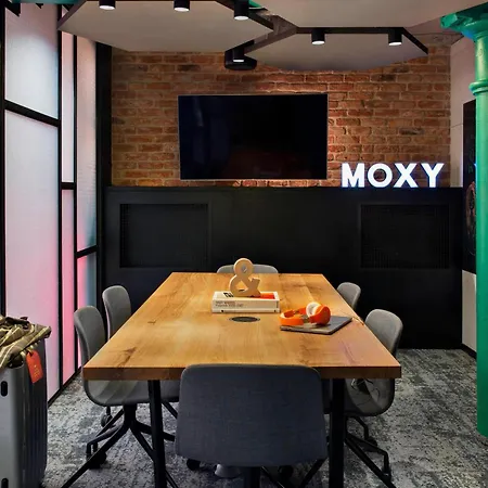 Moxy Praga Hotel Warszawa