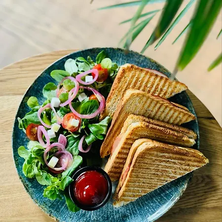 고 아파트먼트 바르샤바