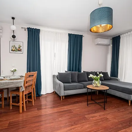 Gorczewska 181 Free Garage By Perfect Warschau