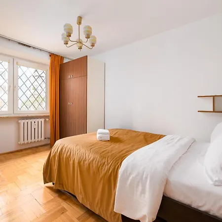 Dolina Sluzewiecka Homely Apartment Warsaw