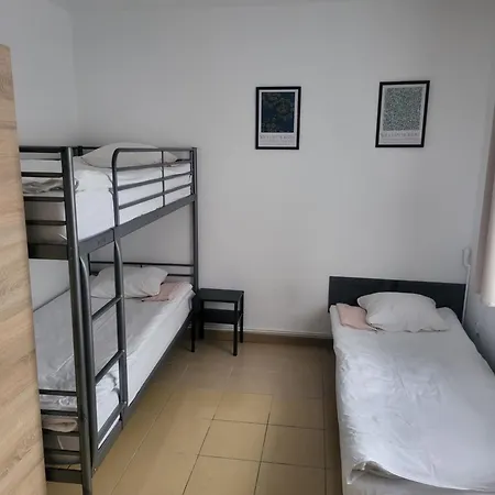 Rooms4rest Popularna - Private For Tourists - Atr Consulting Sp, Z O,o, 住宿加早餐酒店 *