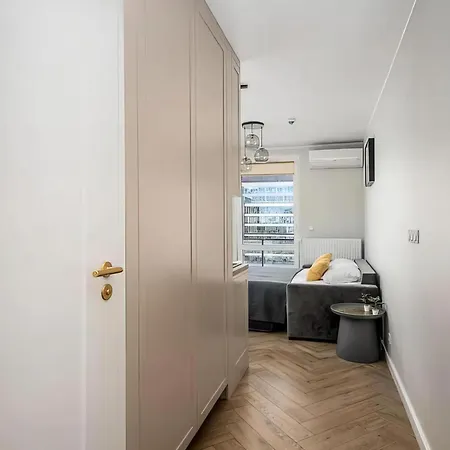 Apartament 5chi Wiktoryn House *