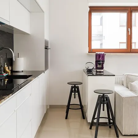 Sakura Deluxe Aparment Warsaw