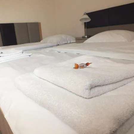 Subaru Motel Warsaw