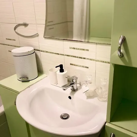 Apartment Three-room On Skarbka Z Gor Warsaw
