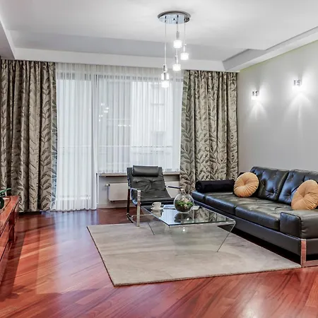 Hotel apartamentowy Inqse Centre