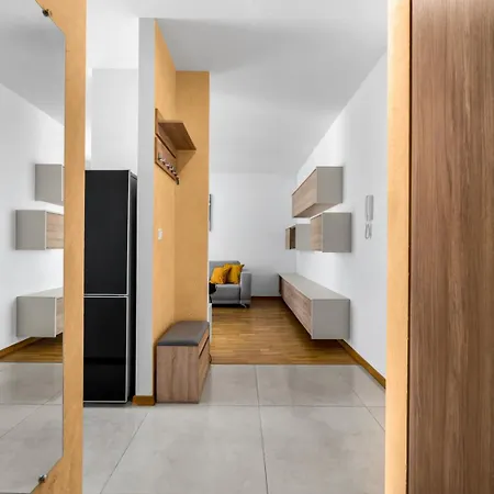 Wola - Parking And Balcony - By Rentujemy Apartamento Varsovia