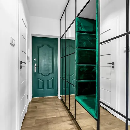 Kolo Malachite Apartmán Varšava