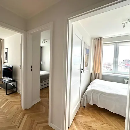 Ohmyhome - Platynowa Apartament *