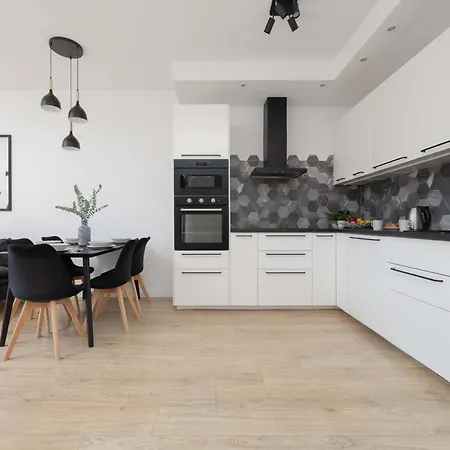 Appartamento Exceptional For 4 Guests With Parking By Renters *