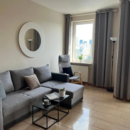 Z Widokiem Na Centrum I Darmowym Parkingiem Apartament