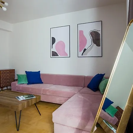 Amazing, Spacious In The Center! Appartamento Varsavia