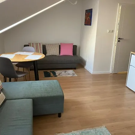 Cozy Penthouse Praga Kamionek Apartment *