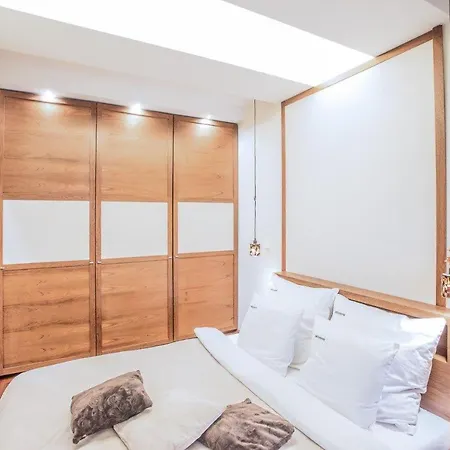 Hotel apartamentowy Inqse Centre *