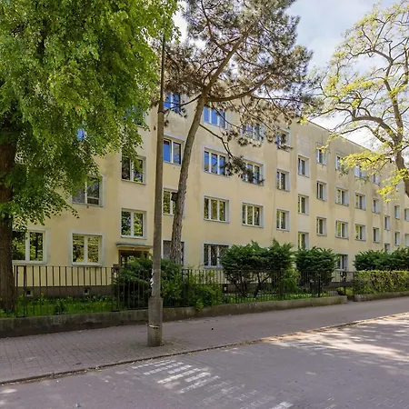 Modern & Bright Promenada Park Mokotow By Renters *
