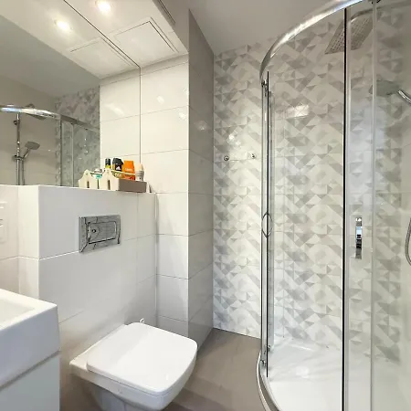 Superior Koko, 2 Rooms, 1 Bedroom, 3 Balcanies! Parking! Security And Recepcion 24h! * Varsóvia