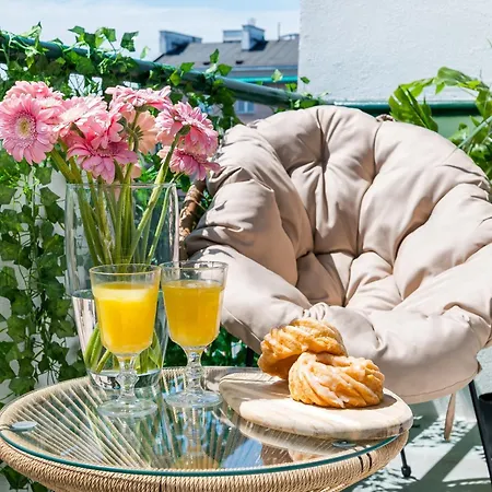 Appartamento Pulawska Mokotow 2-bedroom & Living Room, Balcony & Free Parking On Site