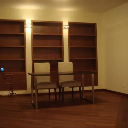 Szucha Apartment *