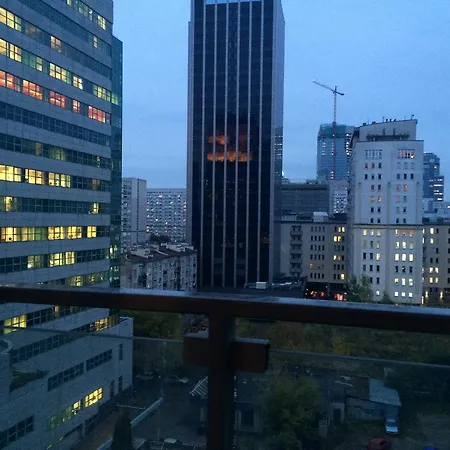 Platinum Towers E 4* Warszawa