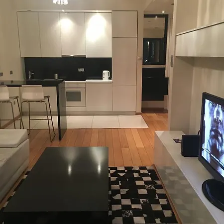 Platinum Towers E 4* Warszawa