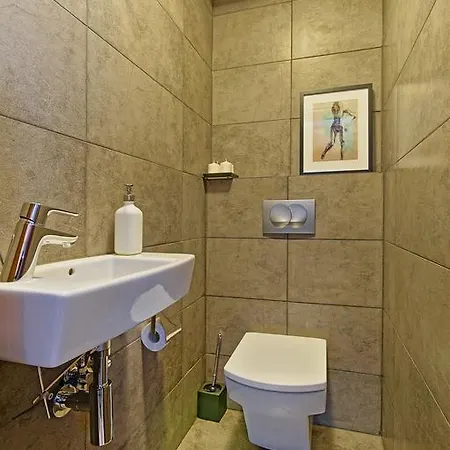 Powisle Apartment Warsaw
