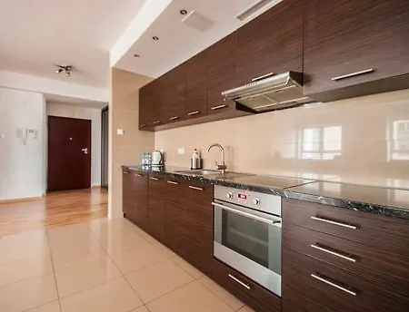 Platinum Towers E 4*