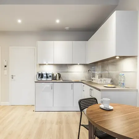 Executive Suites Moko Apartment
