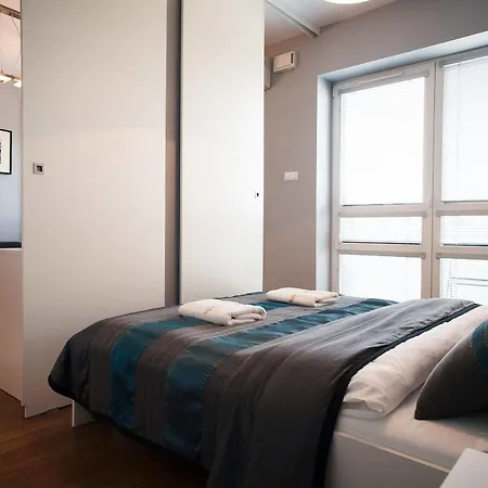 Platinum Towers E 4* Warszawa