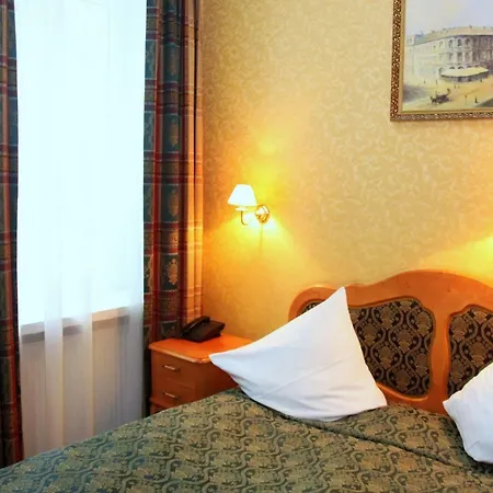 Aparthotel Dedek Park - Historyczny Dworek W Pieknym Parku Skaryszewskim Obok Stadionu Narodowego Warsaw