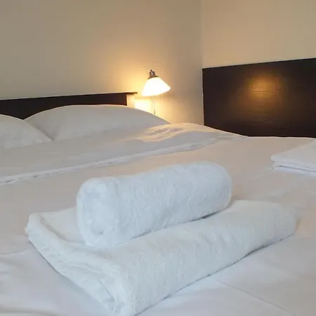 Subaru Motel Warsaw