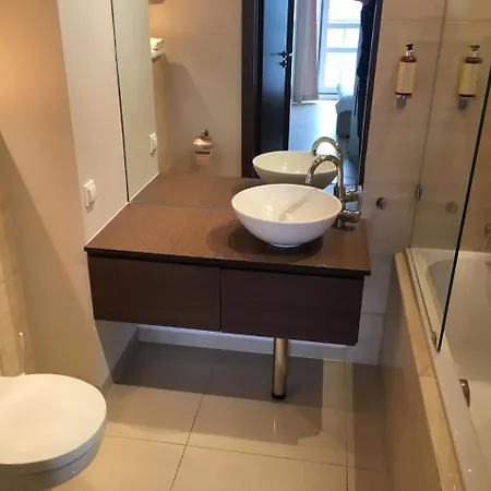 Platinum Towers E 4*