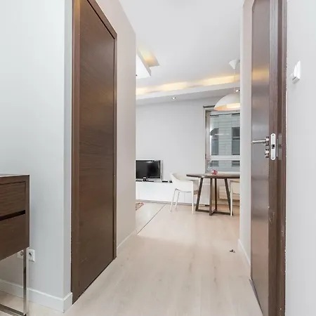 Platinum Towers E Hotel apartamentowy 4*