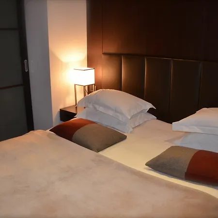 1898公寓酒店 4*